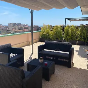 Apartament Your, Katania