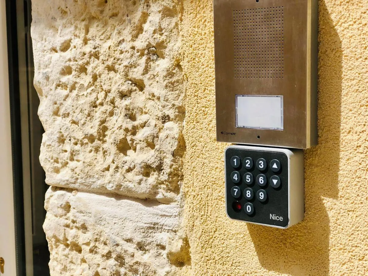 Apartment Dimora Umberto - Dammuso Suite Noto