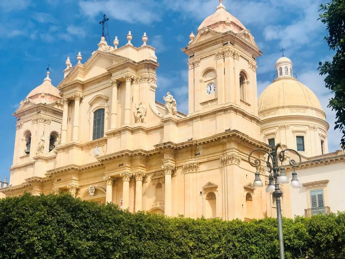 Dimora Umberto - Dammuso Suite Noto Italy